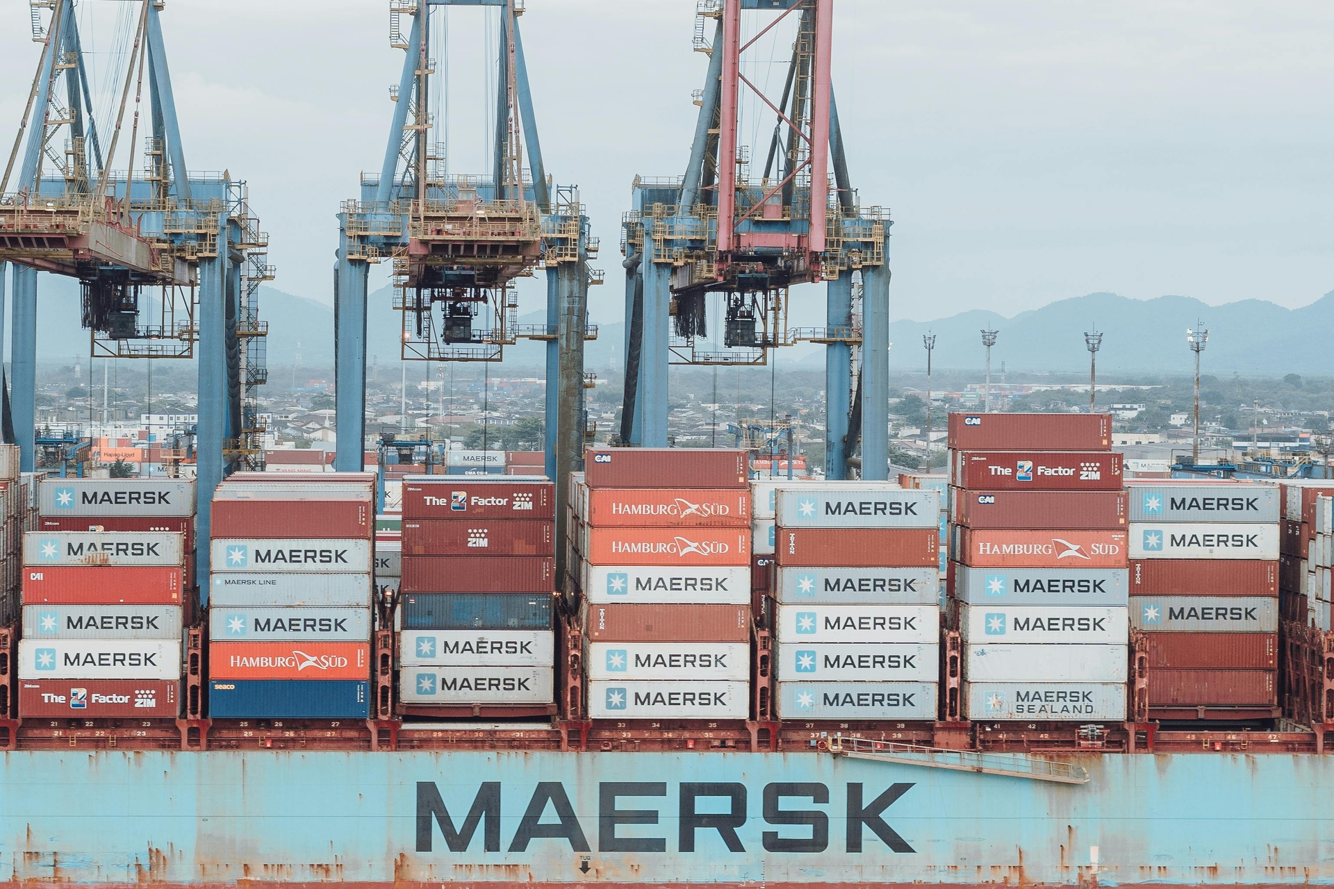 Maersk obnavlja plovidbu kroz Suecki kanal