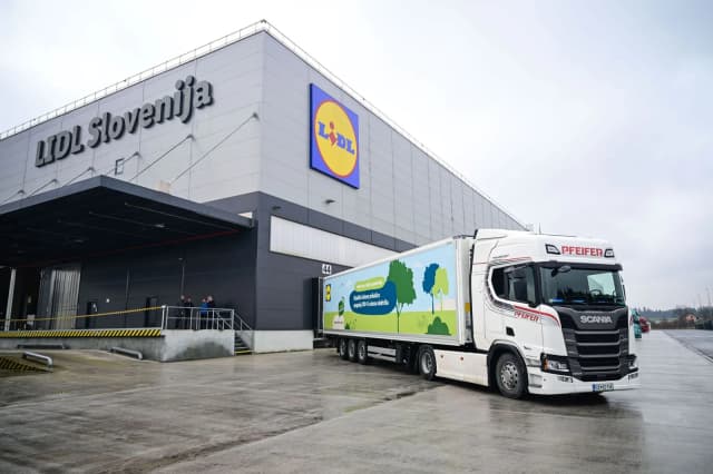 Slovenija: Lidl predstavio električnu poluprikolicu