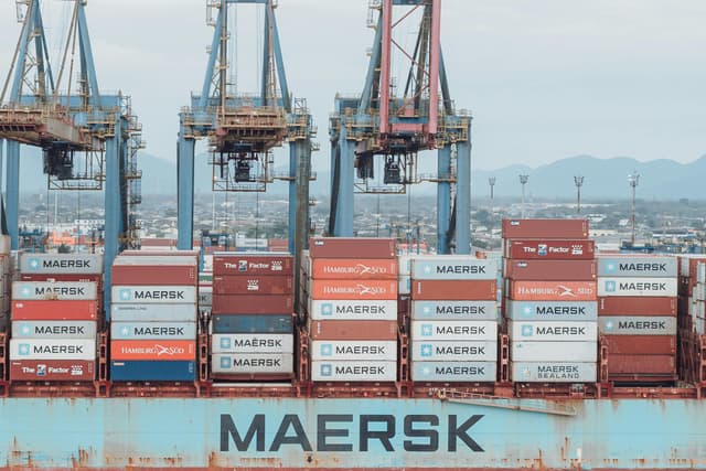 Maersk obnavlja plovidbu kroz Suecki kanal
